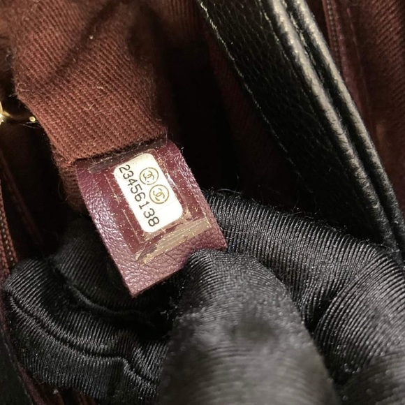 Chanel Executive Neo Grained Mini - Picture 16 of 17